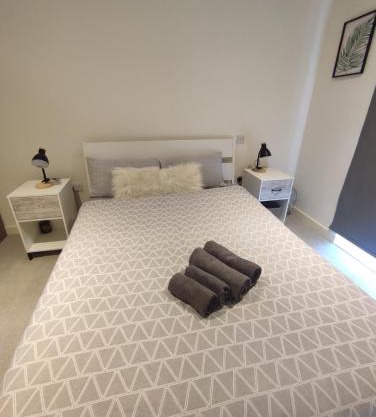 2 bedroom 2 bath 1 ensuite in Roya Asenal beautiful views & parking