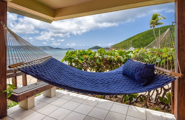 2 Bedroom/2 Bath condo on the Beach! This is a double unit 1,300sq. ft.