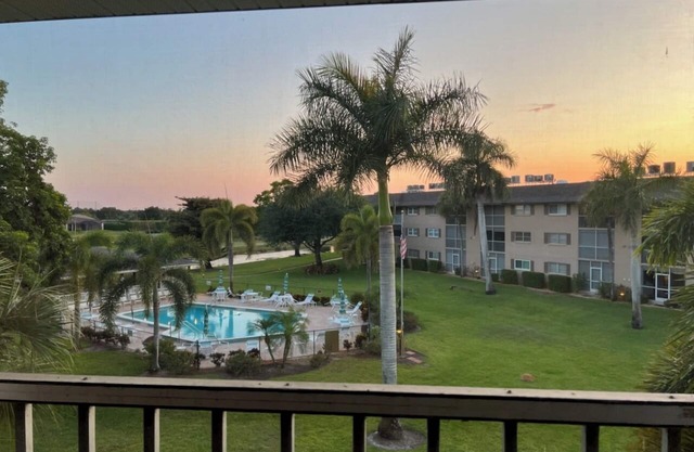 2-bedroom 2-bathroom condo in East Naples