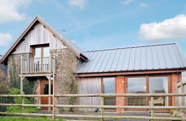 2 bedroom accommodation in Great Torrington