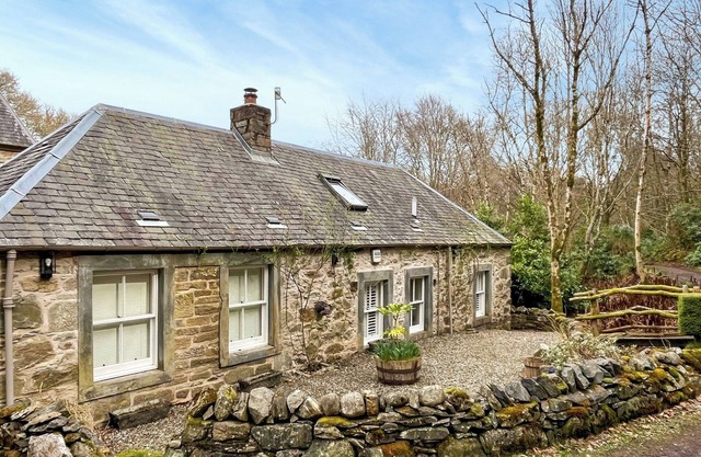2 bedroom accommodation in Birnam Woods