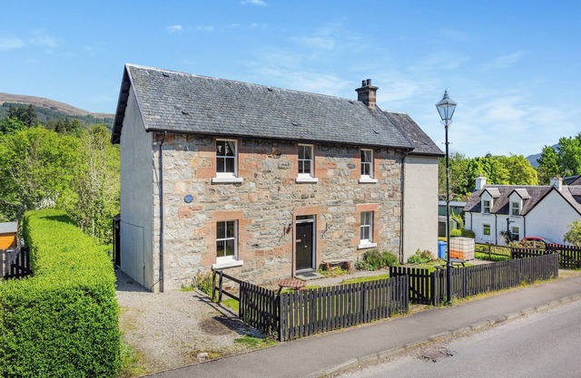 2 bedroom accommodation in Fort Augustus