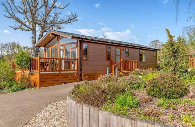 2 bedroom accommodation in Holton Heath
