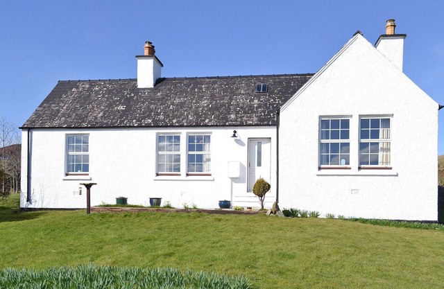2 bedroom accommodation in Ardvasar, near Sleat, Isle of Skye
