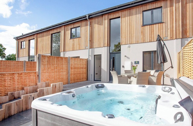 2 bedroom accommodation in Over Stowey, near Bridgwater
