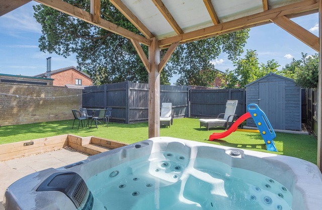 2 bedroom accommodation in Snettisham