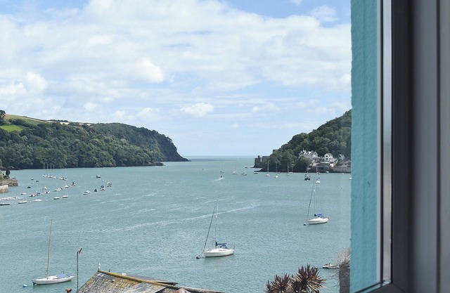 2 bedroom accommodation in Dartmouth