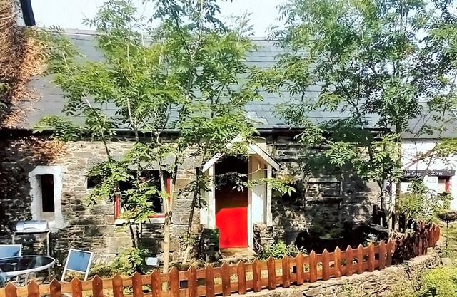 2 bedroom accommodation in Dihewyd, near Aberaeron