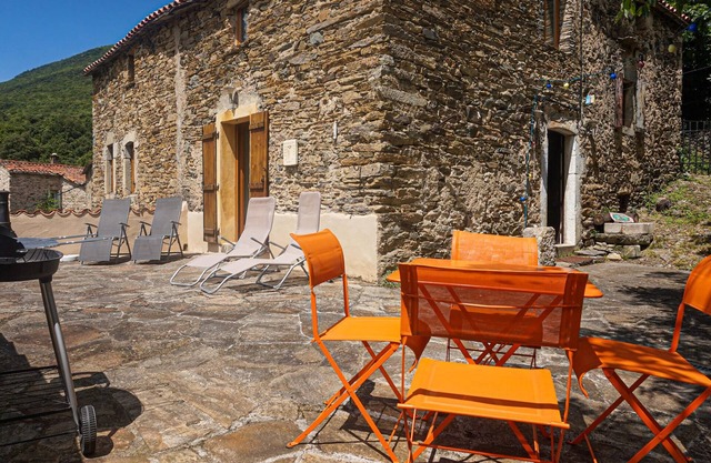 2 bedroom accommodation in Vieussan