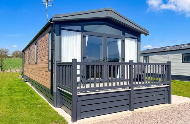 2 bedroom accommodation in Annan