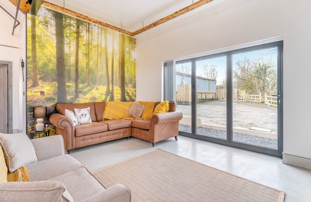 2 bedroom accommodation in Talog