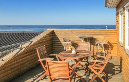 2 Bedroom Amazing Apartment In Allinge