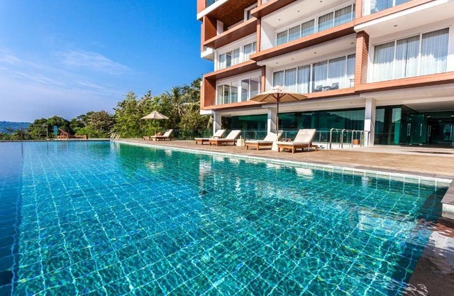 2 Bedroom Apartment 123м² with terrace 300m from the sea