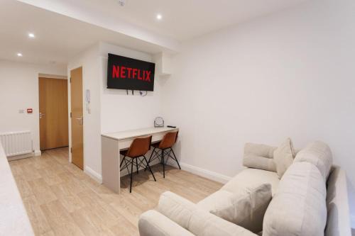 2 Bedroom Apartment City Center