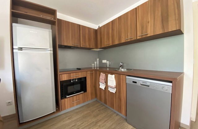2-bedroom apartment with terrace, 200m from the slopes