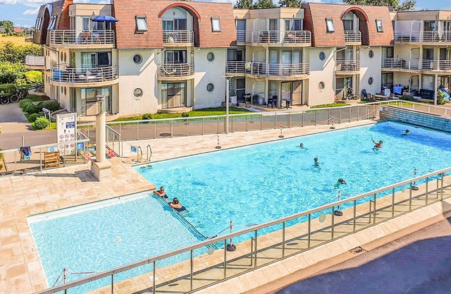 2 bedroom awesome apartment in Bredene