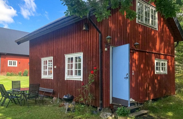 2 bedroom awesome home in Västervik