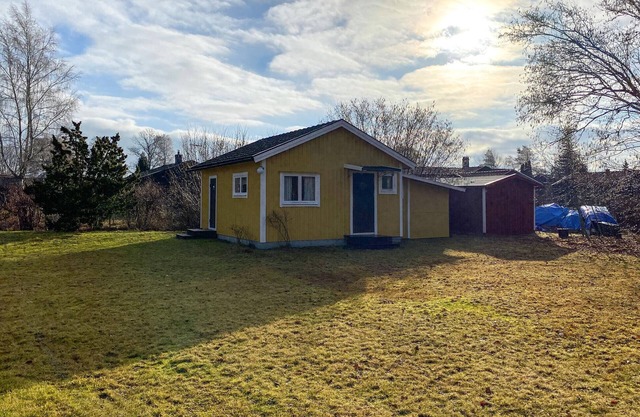 2 bedroom awesome home in Löttörp