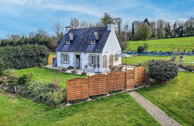 2 bedroom beautiful home in Pleuven