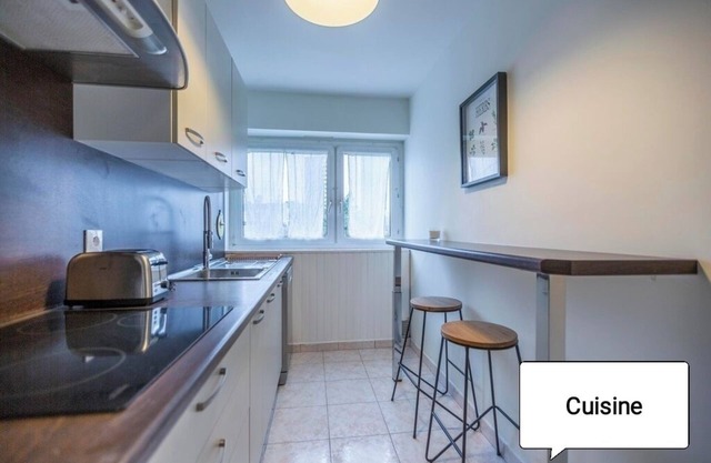 2 Bedroom Bed & breakfast in Chevilly-Larue