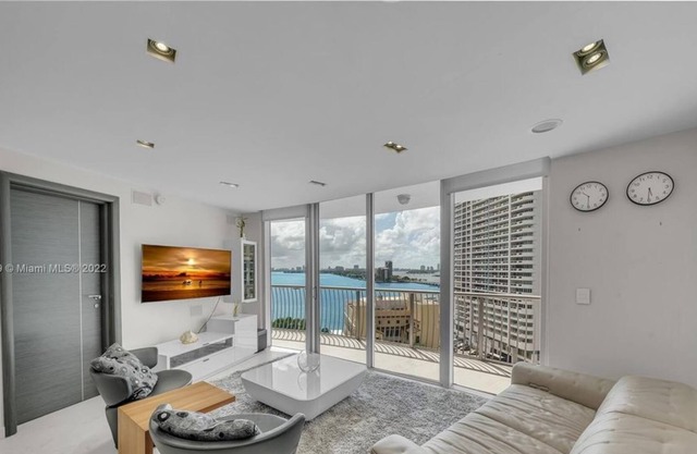 2 Bedroom Condo 438956 by Houzlet