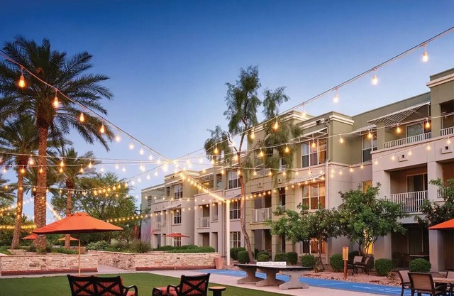 2 Bedroom Condo, Sleeps 8, at Marriott Canyon Villas!