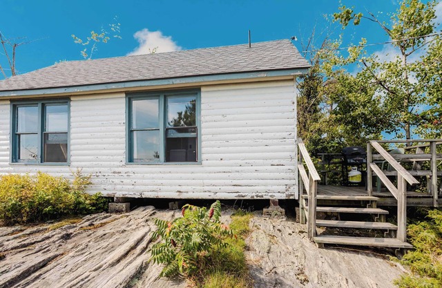 2-Bedroom Cottage with Stunning View - Rockwood #6