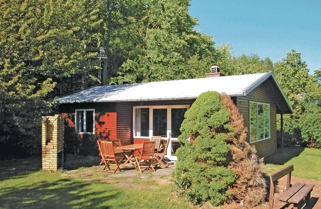 2 bedroom cozy home in Rønne