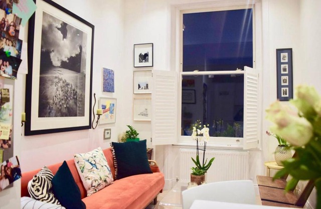 2 Bedroom Flat In Central Brixton