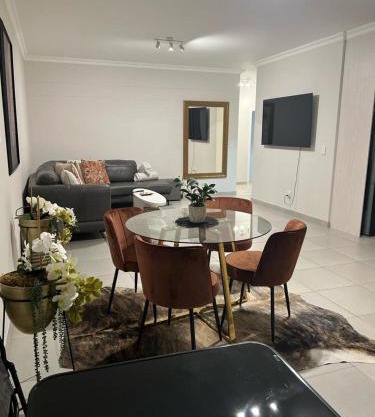2 bedroom flat