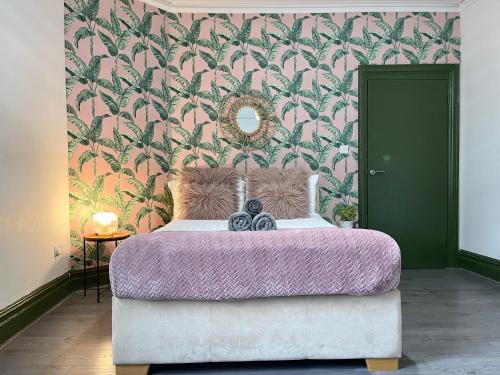 2-Bedroom Flat with Free Wifi near Shepherds Bush, O2 Shepherds Bush Empire, Westfield, White City