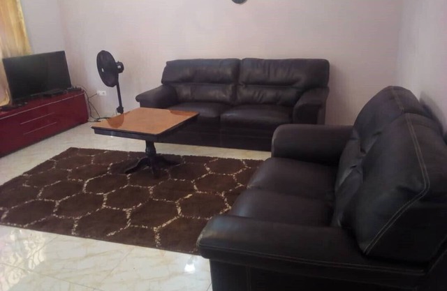 2 bedroom furnished apartment Ekoumdoum