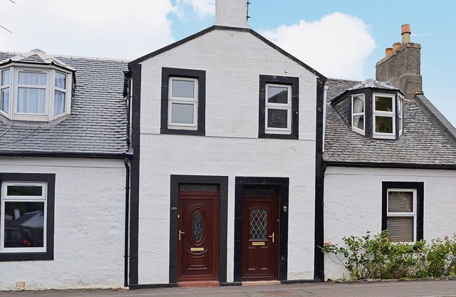 2 bedroom accommodation in Dundonald near Troon