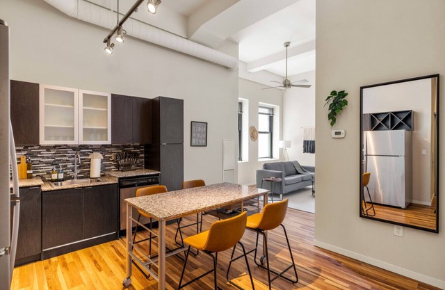 2-Bedroom in CBD Near Fountain Sq & Carew Tower