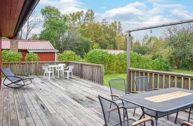 2 bedroom lovely home in Köpingsvik