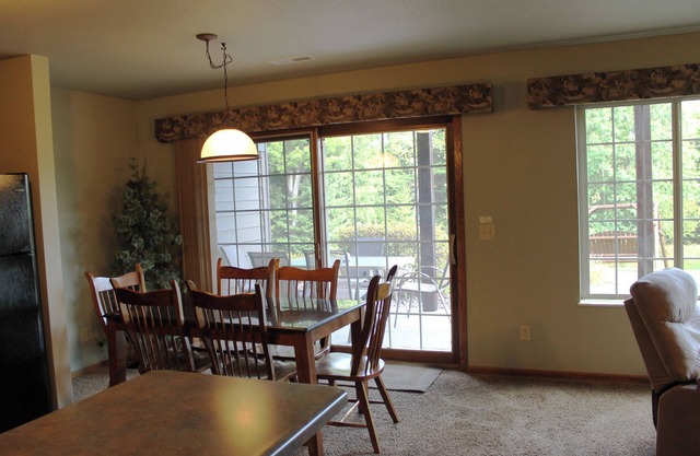 2 bedroom Lynx Lake condo in Eagle River WI