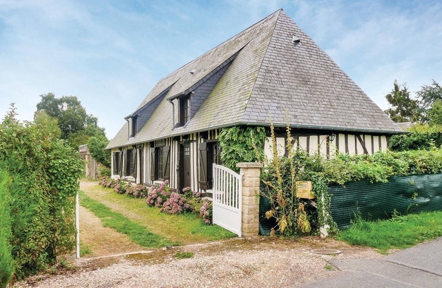 2 bedroom nice home in Berville-sur-Mer