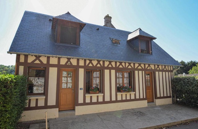 2 Bedroom Nice Home In Le Bourg-Dun