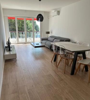 2 Bedroom Ocean view Apartment