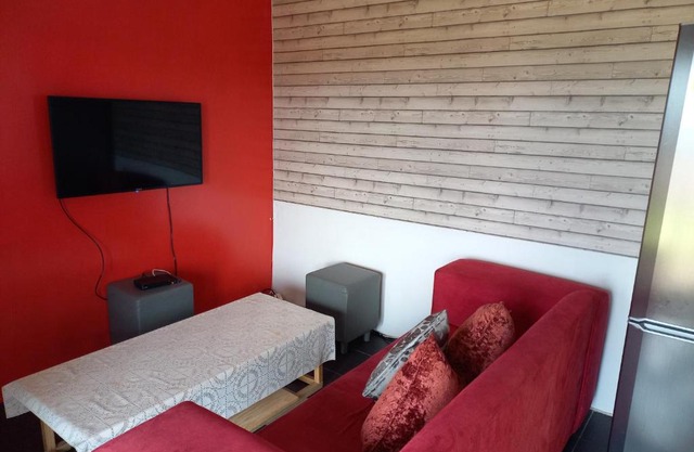 2 Bedroom Residential Home, along the coast.
