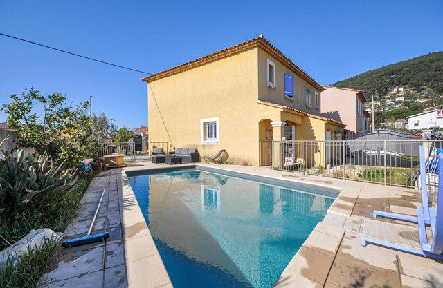 2 bedroom stunning home in La Farlede