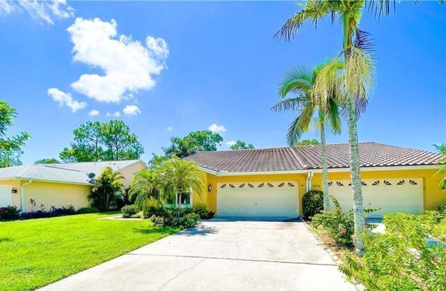 2 Bedroom Townhome 429822 by Houzlet