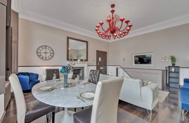 2 Bedrooms/2 Bathrooms at Belgravia