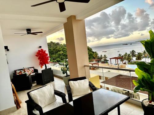 2 bedrooms apartment big balcony ocean view in Samana'
