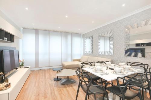 2 Bedrooms Apartment with No lift in London Euston