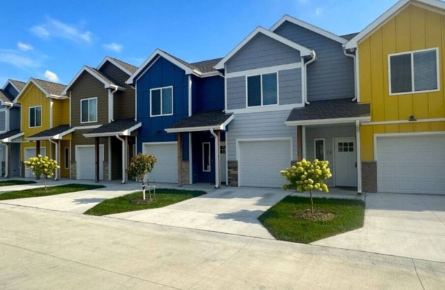 2 Beds + Quartz Kitchen | Fully Furnished