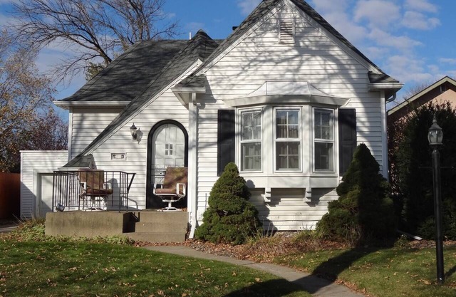 2 Blks St Marys Main Fl Beds Bath CoveredByFaith