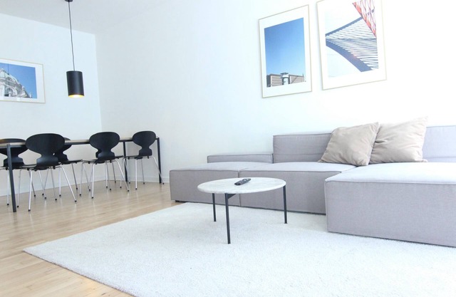 2-BR apartment w/a balcony in Frederiksberg - 237