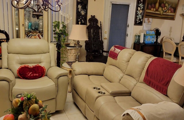 2 br condo