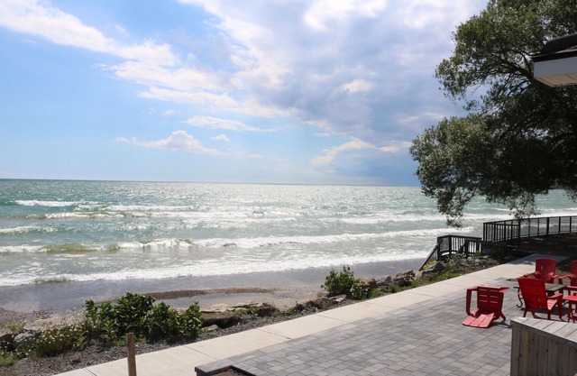 2 BR Cottage at Sherkston Shores Resort - 100 meters to Erie Lake Sandy Beach
